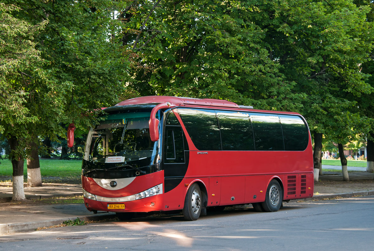 Yutong ZK6831HE